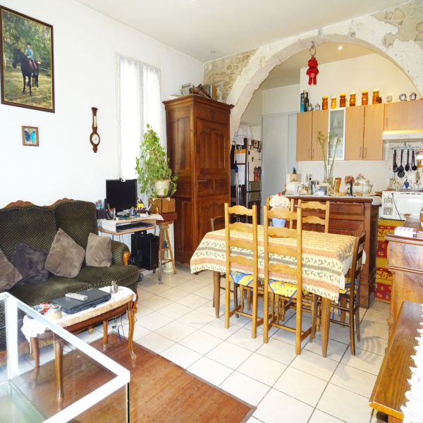 Offres de vente Immeuble Nîmes 30000